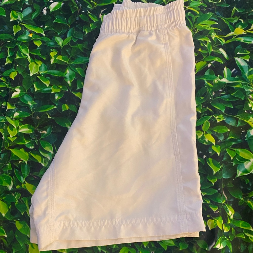 EUC Boast USA Boys White Classic Tennis Shorts Size S